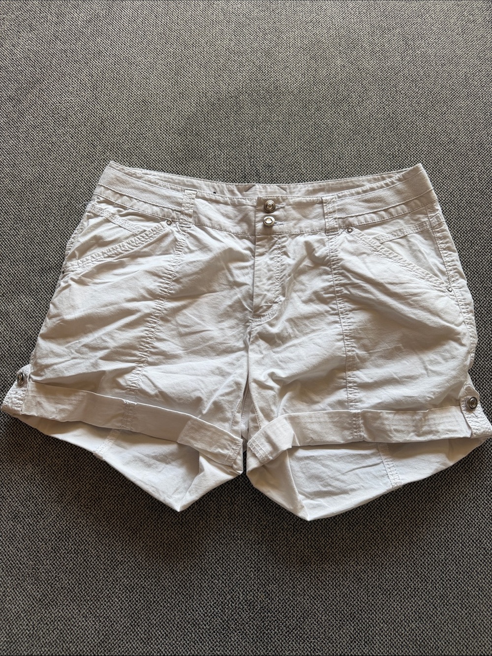 INC International Concepts White Hiking Women's Shorts sz 6